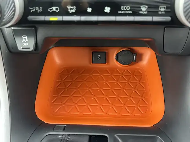 トヨタ ＲＡＶ４ アドベンチャー 愛知県 2021(令3)年 4.3万km アティチュードブラックマイカ 禁煙車/ダイナミックトルクベクタリング4WD/純正9インチディスプレイオーディオ/（AppleCarPlay/AndroidAuto/Bluetooh/USB）/バックカメラ/トヨタセーフティセンス/・レーントレーシングアシスト/・プリクラッシュセーフティ/・オートマチックハイビーム/・レーダークルーズコントロール/・ロードサインアシスト/・先行車発進告知機能/ブラインドスポットモニター/クリアランスソナー/ETC/ブラック合皮スポーティシート/運転席パワーシート/3灯式LEDヘッドライト/フロントフォグランプ/フラット型ルーフレール/5本スポーク純正19インチアルミホイール/自動防眩ミラー/スマートキー/スペアキー有/プッシュスタート/6スピーカー/純正フロアマット