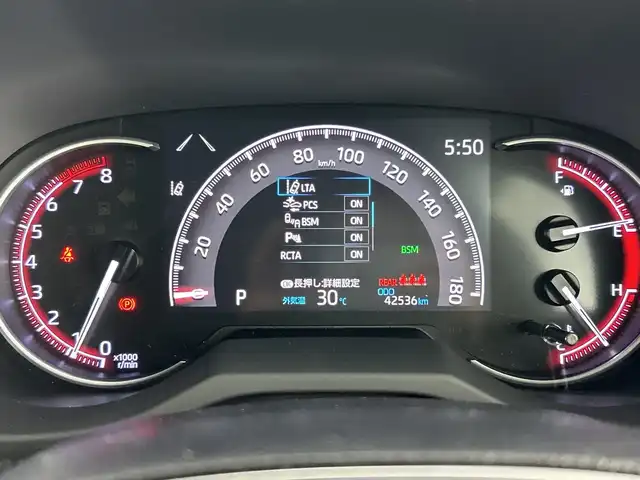 トヨタ ＲＡＶ４ アドベンチャー 愛知県 2021(令3)年 4.3万km アティチュードブラックマイカ 禁煙車/ダイナミックトルクベクタリング4WD/純正9インチディスプレイオーディオ/（AppleCarPlay/AndroidAuto/Bluetooh/USB）/バックカメラ/トヨタセーフティセンス/・レーントレーシングアシスト/・プリクラッシュセーフティ/・オートマチックハイビーム/・レーダークルーズコントロール/・ロードサインアシスト/・先行車発進告知機能/ブラインドスポットモニター/クリアランスソナー/ETC/ブラック合皮スポーティシート/運転席パワーシート/3灯式LEDヘッドライト/フロントフォグランプ/フラット型ルーフレール/5本スポーク純正19インチアルミホイール/自動防眩ミラー/スマートキー/スペアキー有/プッシュスタート/6スピーカー/純正フロアマット