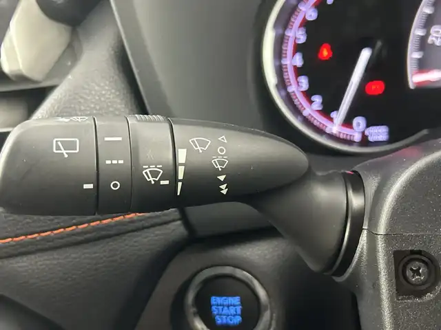 トヨタ ＲＡＶ４ アドベンチャー 愛知県 2021(令3)年 4.3万km アティチュードブラックマイカ 禁煙車/ダイナミックトルクベクタリング4WD/純正9インチディスプレイオーディオ/（AppleCarPlay/AndroidAuto/Bluetooh/USB）/バックカメラ/トヨタセーフティセンス/・レーントレーシングアシスト/・プリクラッシュセーフティ/・オートマチックハイビーム/・レーダークルーズコントロール/・ロードサインアシスト/・先行車発進告知機能/ブラインドスポットモニター/クリアランスソナー/ETC/ブラック合皮スポーティシート/運転席パワーシート/3灯式LEDヘッドライト/フロントフォグランプ/フラット型ルーフレール/5本スポーク純正19インチアルミホイール/自動防眩ミラー/スマートキー/スペアキー有/プッシュスタート/6スピーカー/純正フロアマット