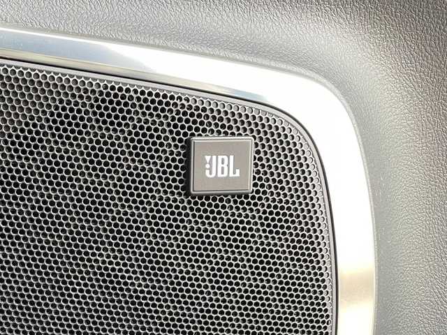 トヨタ アルファード S Cパッケージ 滋賀県 2019(平31)年 9.8万km ブラック モデリスタエアロ/フリップダウンモニター/サンルーフ/JBLプレミアムサウンド/WORK20インチAW/両側パワースライドドア/純正9インチナビ/（AM/FM/フルセグ/CD/DVD/Bluetooth/USB/VTR/AUX）/ETC2.0/アラウンドビューモニター/バックカメラ/トヨタセーフティセンス/・踏み間違い防止アシスト/・衝突軽減ブレーキ/・レーンキープアシスト/・車間自動制御システム/・コーナーセンサー/・クルーズコントロール/・標識検知機能/運転席・助手席シートヒーター/運転席・助手席シートベンチレーション/パワーシート/オットマン/電動格納ミラー/デジタルインナーミラー/電子パーキング/ブレーキホールド/革巻きステアリング/ステアリングスイッチ/オートライト/LEDヘッドライト/フロントフォグ/フルオートエアコン/USB端子/プッシュスタート/スマートキー/純正フロアマット