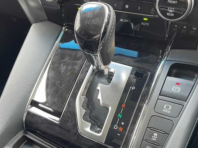 トヨタ アルファード S Cパッケージ 滋賀県 2019(平31)年 9.8万km ブラック モデリスタエアロ/フリップダウンモニター/サンルーフ/JBLプレミアムサウンド/WORK20インチAW/両側パワースライドドア/純正9インチナビ/（AM/FM/フルセグ/CD/DVD/Bluetooth/USB/VTR/AUX）/ETC2.0/アラウンドビューモニター/バックカメラ/トヨタセーフティセンス/・踏み間違い防止アシスト/・衝突軽減ブレーキ/・レーンキープアシスト/・車間自動制御システム/・コーナーセンサー/・クルーズコントロール/・標識検知機能/運転席・助手席シートヒーター/運転席・助手席シートベンチレーション/パワーシート/オットマン/電動格納ミラー/デジタルインナーミラー/電子パーキング/ブレーキホールド/革巻きステアリング/ステアリングスイッチ/オートライト/LEDヘッドライト/フロントフォグ/フルオートエアコン/USB端子/プッシュスタート/スマートキー/純正フロアマット