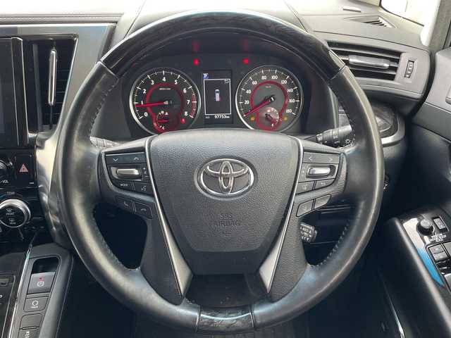 トヨタ アルファード S Cパッケージ 滋賀県 2019(平31)年 9.8万km ブラック モデリスタエアロ/フリップダウンモニター/サンルーフ/JBLプレミアムサウンド/WORK20インチAW/両側パワースライドドア/純正9インチナビ/（AM/FM/フルセグ/CD/DVD/Bluetooth/USB/VTR/AUX）/ETC2.0/アラウンドビューモニター/バックカメラ/トヨタセーフティセンス/・踏み間違い防止アシスト/・衝突軽減ブレーキ/・レーンキープアシスト/・車間自動制御システム/・コーナーセンサー/・クルーズコントロール/・標識検知機能/運転席・助手席シートヒーター/運転席・助手席シートベンチレーション/パワーシート/オットマン/電動格納ミラー/デジタルインナーミラー/電子パーキング/ブレーキホールド/革巻きステアリング/ステアリングスイッチ/オートライト/LEDヘッドライト/フロントフォグ/フルオートエアコン/USB端子/プッシュスタート/スマートキー/純正フロアマット