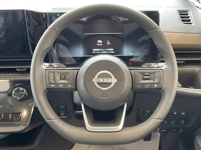 日産 セレナ e－パワー ハイウェイスター V 埼玉県 2025(令7)年 0.1千km ダイヤモンドブラック エマージェンシーブレーキ　/プロパイロット　/純正ナビ/　　BT/フルセグ　/アラウンドビューモニター　/両側パワースライドドア　/LEDオートライト　/純正16インチアルミ　/ワイヤレス充電 /インテリジェントミラー /ステアリングスイッチ/電子パーキング/純正ETC2.0