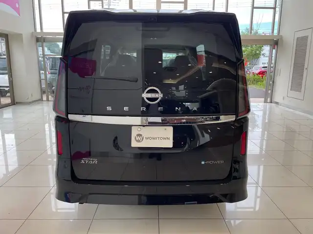日産 セレナ e－パワー ハイウェイスター V 埼玉県 2025(令7)年 0.1千km ダイヤモンドブラック エマージェンシーブレーキ　/プロパイロット　/純正ナビ/　　BT/フルセグ　/アラウンドビューモニター　/両側パワースライドドア　/LEDオートライト　/純正16インチアルミ　/ワイヤレス充電 /インテリジェントミラー /ステアリングスイッチ/電子パーキング/純正ETC2.0