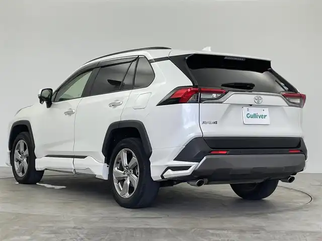 トヨタ ＲＡＶ４ G 熊本県 2020(令2)年 5.7万km ホワイトパールクリスタルシャイン モデリスタエアロ　純正９インチナビ　バックカメラ　パワーバックドア　レーダークルーズコントロール　シートヒーター　純正１８インチＡＷ　ステアリングリモコン　クリアランスソナー　ＥＴＣ　ドラレコ　禁煙車