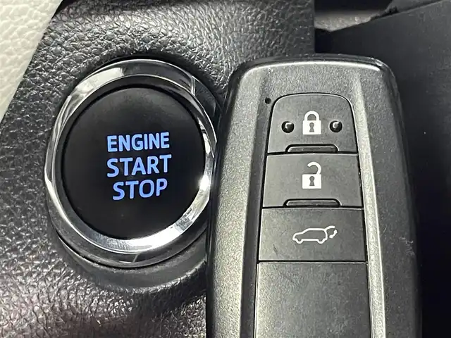 トヨタ ＲＡＶ４ G 熊本県 2020(令2)年 5.7万km ホワイトパールクリスタルシャイン モデリスタエアロ　純正９インチナビ　バックカメラ　パワーバックドア　レーダークルーズコントロール　シートヒーター　純正１８インチＡＷ　ステアリングリモコン　クリアランスソナー　ＥＴＣ　ドラレコ　禁煙車