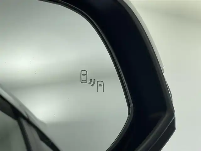 トヨタ ＲＡＶ４ G 熊本県 2020(令2)年 5.7万km ホワイトパールクリスタルシャイン モデリスタエアロ　純正９インチナビ　バックカメラ　パワーバックドア　レーダークルーズコントロール　シートヒーター　純正１８インチＡＷ　ステアリングリモコン　クリアランスソナー　ＥＴＣ　ドラレコ　禁煙車