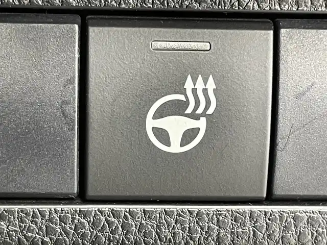 トヨタ ＲＡＶ４ G 熊本県 2020(令2)年 5.7万km ホワイトパールクリスタルシャイン モデリスタエアロ　純正９インチナビ　バックカメラ　パワーバックドア　レーダークルーズコントロール　シートヒーター　純正１８インチＡＷ　ステアリングリモコン　クリアランスソナー　ＥＴＣ　ドラレコ　禁煙車