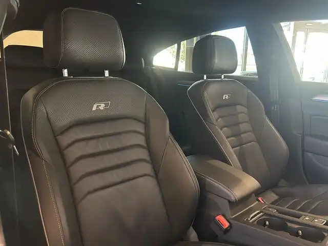 フォルクスワーゲン アルテオン TSI 4モーション Rラインアドバンス 道央・札幌 2019(平31)年 3.2万km パール ラグジュアリーパッケージ/　・電動パノラマスライディングルーフ/　・DYNAUDIOプレミアムサウンド/オールインセーフティ/　・ACC/　・レーンキープアシスト/　・レーンチェンジアイスと/　・360°カメラ/　・パークアシスト/ヘッドアップディスプレイ/デジタルメータークラスター/DiscoverProナビ/フルセグテレビ/DVD/SD/USB/BT/ナッパレザーシート/シートヒーター/ハイビームアシスト/ダイナミックライドアシスト/パワーテールゲート