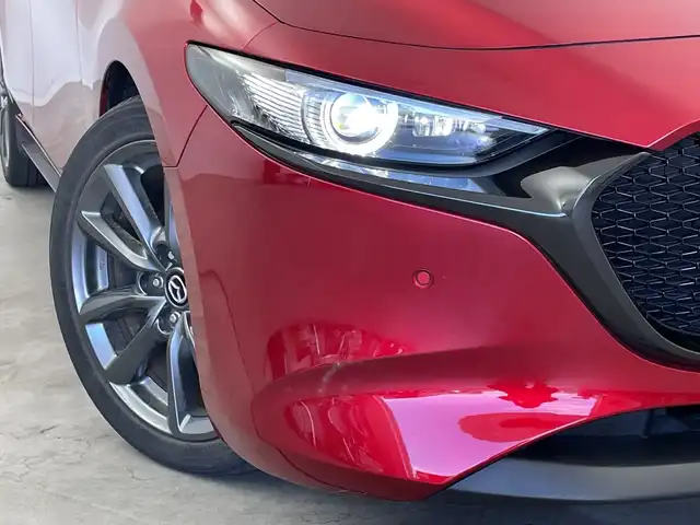 マツダ マツダ３ファストバック 20S プロアクティブ ツーリングS 新潟県 2020(令2)年 4.9万km ソウルレッドクリスタルM マツダコネクトナビ/　フルセグTV/Bluetooth/CD/DVD/USB/HDMI/衝突被害軽減ブレーキ/ブラインドスポットモニター/ヘッドアップディスプレイ/D席パワーシート/D席メモリーシート/前席シートヒーター/前後コーナーセンサー/前後ドライブレコーダー/全方位モニター/ビルトインETC/LEDヘッドライト/オートマチックハイビーム/横滑り防止装置/アイドリングストップ/レザーステアリング/ステアリングスイッチ/パドルシフト