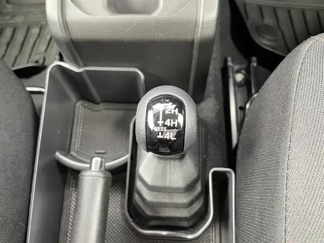 スズキ ジムニー XC 福島県 2021(令3)年 3.7万km シフォンアイボリーメタリックブラック2トーンルーフ 純正ナビゲーション/型番：SKX-S805/【CD/DVD/SD/USB/BT/TV】/バックカメラ/ビルトインETC2.0/前席シートヒーター/デュアルセンサーブレーキサポート/車線逸脱警報/クルーズコントロール/ステアリングリモコン/LEDオートライト/純正フロアマット/純正ドアバイザー