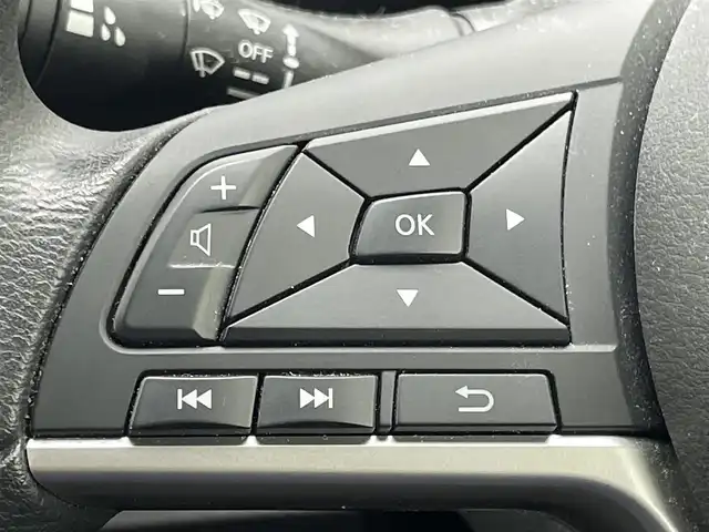 日産 セレナ X 山梨県 2017(平29)年 10.8万km ブリリアントシルバー (株)IDOMが運営する【じしゃロン甲府店】の自社ローン専用車両になります。/こちらは現金またはオートローンご利用時の価格です。自社ローンご希望の方は別途その旨お申付け下さい/純正メモリーナビ/（フルセグTV/CD/DVD/Blu-ray/BTオーディオ）/アラウンドビューモニター/エマージェンシーブレーキ/セキュリティ＆セーフティパック/両側パワースライドドア/クルーズコントロール/ETC/インテリジェントキー/保証書・取説・ナビ説