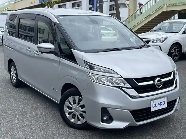 日産 セレナ X 山梨県 2017(平29)年 10.8万km ブリリアントシルバー (株)IDOMが運営する【じしゃロン甲府店】の自社ローン専用車両になります。/こちらは現金またはオートローンご利用時の価格です。自社ローンご希望の方は別途その旨お申付け下さい/純正メモリーナビ/（フルセグTV/CD/DVD/Blu-ray/BTオーディオ）/アラウンドビューモニター/エマージェンシーブレーキ/セキュリティ＆セーフティパック/両側パワースライドドア/クルーズコントロール/ETC/インテリジェントキー/保証書・取説・ナビ説