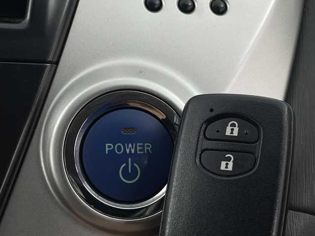 トヨタ プリウス α G 新潟県 2013(平25)年 10.4万km グレーメタリック 社外ナビ/　　フルセグ/CD/DVD/SD/バックカメラ/クルーズコントロール/LEDオートライト/ステアリングスイッチ/スマートキー/ETC