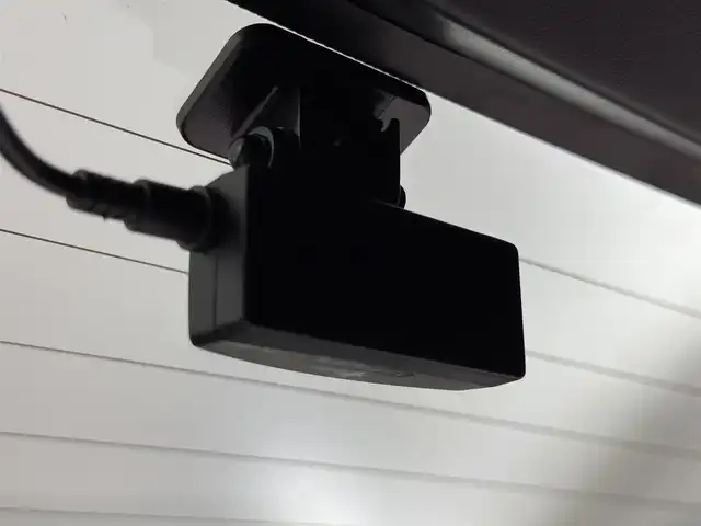 トヨタ カローラツーリング ハイブリッド ダブルバイビー 福岡県 2022(令4)年 4.7万km スパークリングブラックパールクリスタルシャイン モデリスタエアロ　/純正ディスプレイオーディオ　/バックカメラ　/ワイヤレス充電　/ビルトインＥＴＣ　/前後ドラレコ　/レーダークルコン　/トヨタセーフティセンス　/衝突軽減ブレーキ　/レーンキープ　/アクセル踏み間違い防止　/ブラインドスポットモニター　/ハーフレザーシート　/シートヒーター　/ステアリングヒーター　/ＬＥＤヘッドライト　/純正１７インチアルミホイール