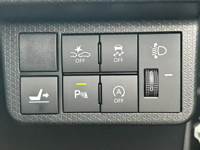 ダイハツ タント X 東京都 2021(令3)年 3.5万km ブラックマイカメタリック 純正ナビ（NSZN-Y71DS）/・Bluetooth/TV/CD/DVD/USＢ/横滑り防止装置/盗難防止装置/衝突被害軽減システム/アイドリングストップ/コーナーセンサー/パノラマモニター/左右パワースライドドア/後席格納サンシェード/オートライト/電動格納ミラー/シートヒーター/オートエアコン/プッシュスタート/取扱説明書/保証書/スペアキー1本