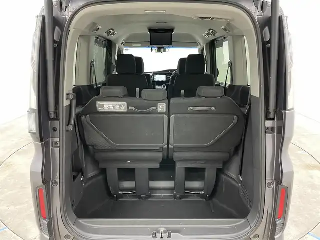 ホンダ ステップワゴン スパーダ eHEV G ホンダS 岡山県 2021(令3)年 4.1万km モダンスティールM 純正９インチナビ　(VXM-217VFNi)/【CD/DVD/USB/SD/フルセグ】/フリップダウンモニター　/両側電動スライド　/レーダークルーズコントロール　/ビルトインＥＴＣ２．０　/ＬＥＤヘッドライト　/バックカメラ　/ドライブレコーダー　/オートハイビーム　/フォグランプ/禁煙車/オートブレーキホールド/純正フロアマット/純正アルミ/アイドリングストップ