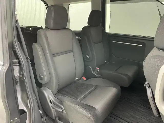 ホンダ ステップワゴン スパーダ eHEV G ホンダS 岡山県 2021(令3)年 4.1万km モダンスティールM 純正９インチナビ　(VXM-217VFNi)/【CD/DVD/USB/SD/フルセグ】/フリップダウンモニター　/両側電動スライド　/レーダークルーズコントロール　/ビルトインＥＴＣ２．０　/ＬＥＤヘッドライト　/バックカメラ　/ドライブレコーダー　/オートハイビーム　/フォグランプ/禁煙車/オートブレーキホールド/純正フロアマット/純正アルミ/アイドリングストップ