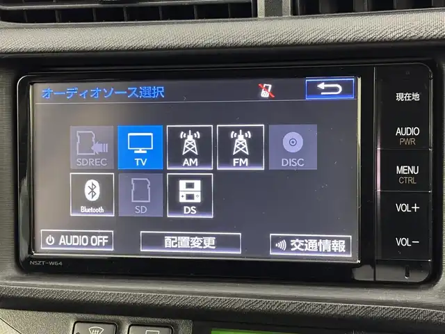 トヨタ アクア S 福岡県 2014(平26)年 7.2万km ブラックマイカ 純正ナビ／ＢＴ／フルセグＴＶ　/バックカメラ　/ＥＴＣ　/プッシュスタート　/スマートキー　/電動格納式ドアミラー　/ＥＣＯモード　/ＥＶモード　/ドアバイザー　/純正１５インチアルミホイール　/社外フロアマット