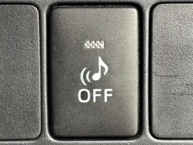 トヨタ アクア S 福岡県 2014(平26)年 7.2万km ブラックマイカ 純正ナビ／ＢＴ／フルセグＴＶ　/バックカメラ　/ＥＴＣ　/プッシュスタート　/スマートキー　/電動格納式ドアミラー　/ＥＣＯモード　/ＥＶモード　/ドアバイザー　/純正１５インチアルミホイール　/社外フロアマット