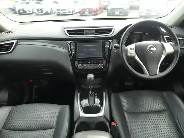 日産 エクストレイル 20X 千葉県 2014(平26)年 5.2万km ブリリアントホワイトパール パワーバックドア/カブロンシート/前席シートヒーター/純正SDナビ/地デジTV/【DVD/CD再生機能】/バックカメラ/フリップダウンモニター/ドライブレコーダー/革巻きステアリング/ETC/LEDヘッドライト/フォグライト/ウインカーミラー/純正17インチアルミホイル/インテリジェントキー