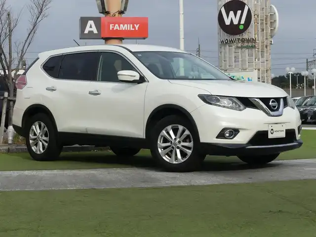 日産 エクストレイル 20X 千葉県 2014(平26)年 5.2万km ブリリアントホワイトパール パワーバックドア/カブロンシート/前席シートヒーター/純正SDナビ/地デジTV/【DVD/CD再生機能】/バックカメラ/フリップダウンモニター/ドライブレコーダー/革巻きステアリング/ETC/LEDヘッドライト/フォグライト/ウインカーミラー/純正17インチアルミホイル/インテリジェントキー