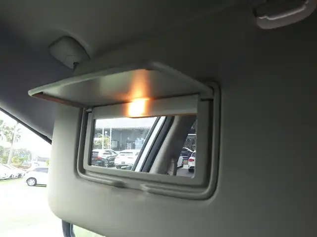 日産 エクストレイル 20X 千葉県 2014(平26)年 5.2万km ブリリアントホワイトパール パワーバックドア/カブロンシート/前席シートヒーター/純正SDナビ/地デジTV/【DVD/CD再生機能】/バックカメラ/フリップダウンモニター/ドライブレコーダー/革巻きステアリング/ETC/LEDヘッドライト/フォグライト/ウインカーミラー/純正17インチアルミホイル/インテリジェントキー