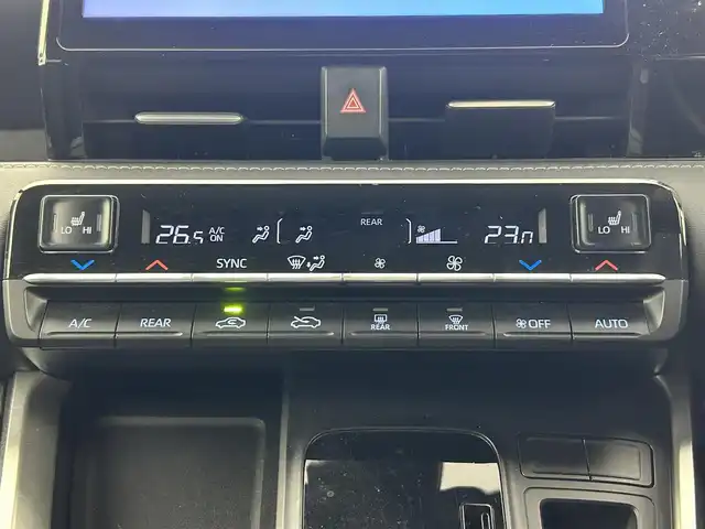 トヨタ ノア S－Z 熊本県 2023(令5)年 3.1万km ホワイトパールクリスタルシャイン 純正10.5インチナビ（CD・ＤＶＤ・フルセグ・ＢＴ・ＡｐｐｌＣａｒＰｌａｙ・ＡｎｄｒｏｉｄＡｕｔｏ・HDMI）/バックカメラ　/純正１４インチフリップダウンモニター　/ビルトインＥＴＣ２．０　/社外前後ドライブレコーダー　/両側パワースライドドア/前後クリアランスソナー/前席シートヒーター/トヨタセーフティーセンス/・レーダークルーズコントロール/・プリクラッシュセーフティ/・プロアクティブドライビングアシスト/・ロードサインアシスト/横滑り防止/ハーフレザーシート/オートライト/オートマチックハイビーム/LEDヘッドライト/フォグライト/スマートキー/プッシュスタート/スペアキー1本