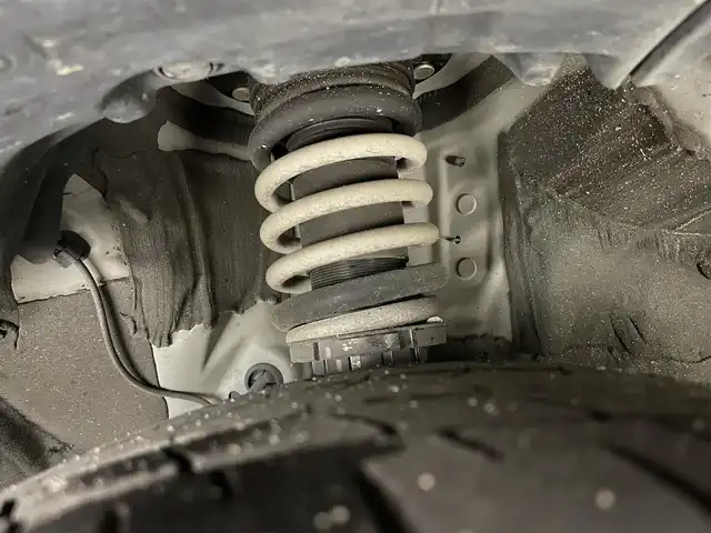 トヨタ プリウス S ツーリングセレ ブラックED 岡山県 2022(令4)年 3.1万km プラチナホワイトパールマイカ 純正9インチナビ/NSZT-Y68T/（CD/DVD/BT/TV/HDMI)/全方位カメラ/モデリスタフルエアロ/レザーシート/シートヒーター/ローダウン/社外前後ドライブレコーダー/LEDヘッドライト/オートライト/ビルトインETC/コーナーセンサー/トヨタセーフティセンス