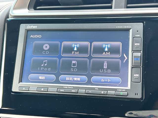 ホンダ フィット ハイブリット L ホンダセンシング 広島県 2019(平31)年 2.7万km モーニングミストブルーM 禁煙車/純正ナビ/（Bluetooth/SD/CD/USB)/バックカメラ/前後ドライブレコーダー/ビルドインETC/レーダークルーズコントロール/オートライト/LEDヘッドライト/フォグランプ/純正フロアマット/ドアバイザー/ハーフレザーシート/チャップアップシート/衝突被害軽減ブレーキ/横滑り防止装置/レーンキープアシスト/スマートキー/電動格納ミラー