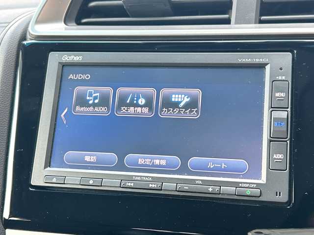 ホンダ フィット ハイブリット L ホンダセンシング 広島県 2019(平31)年 2.7万km モーニングミストブルーM 禁煙車/純正ナビ/（Bluetooth/SD/CD/USB)/バックカメラ/前後ドライブレコーダー/ビルドインETC/レーダークルーズコントロール/オートライト/LEDヘッドライト/フォグランプ/純正フロアマット/ドアバイザー/ハーフレザーシート/チャップアップシート/衝突被害軽減ブレーキ/横滑り防止装置/レーンキープアシスト/スマートキー/電動格納ミラー