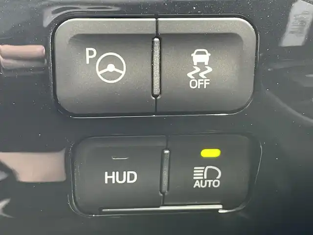 トヨタ プリウス ＰＨＶ A 山口県 2021(令3)年 4.8万km プラチナホワイトパールマイカ モデリスタ エアロ/純正ナビ BT/バックカメラ/ビルトイン ETC/衝突被害軽減ブレーキ/レーダークルーズコントロール/オートマチックハイビーム/ブラインドスポットモニタ/レーンアシスト /パーキングアシスト/コーナーセンサー /運転席パワーシート/前席シートヒーター /ステアリングリモコン/ステアリングヒーター/前後ドラレコ/LEDオートヘッドライト/前後フォグライト /スマートキー/ヘッドアップディスプレイ/W サイド カーテン エアバッグ/AC100V電源/保証書 取説 ナビ取説/禁煙車