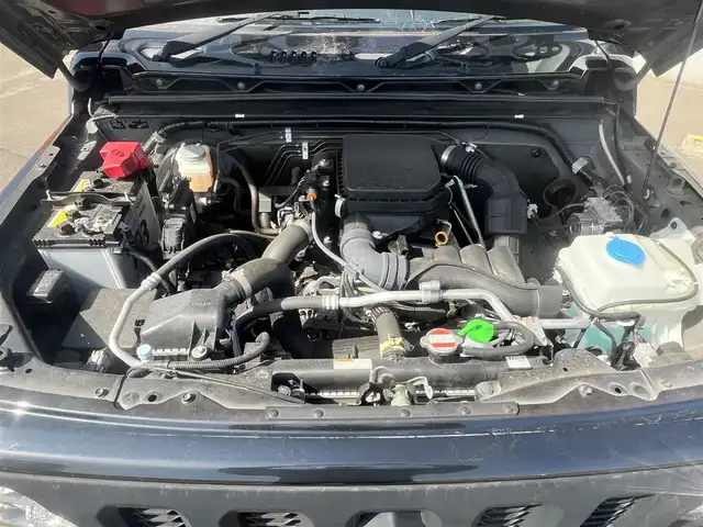スズキ ジムニー XC 秋田県 2020(令2)年 1.6万km ブルーイッシュブラックパール3 ４WD/スマートキー/前席シートヒーター/社外アルミ/ETC/オートマチックハイビーム/ダウンヒルアシストコントロール/ミラーヒーター/プッシュスタート/ステアリングスイッチ/純正フロアマット/純正ドアバイザー/横滑り防止/盗難防止装置/パワーステアリング/パワーウィンドウ/保証書/取扱説明書/記録簿
