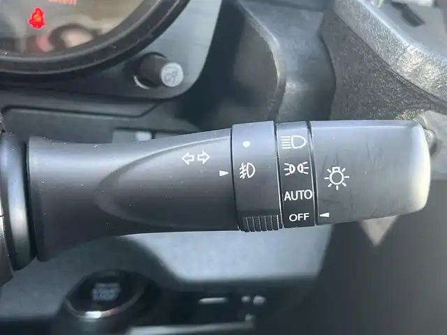 スズキ ジムニー XC 秋田県 2020(令2)年 1.6万km ブルーイッシュブラックパール3 ４WD/スマートキー/前席シートヒーター/社外アルミ/ETC/オートマチックハイビーム/ダウンヒルアシストコントロール/ミラーヒーター/プッシュスタート/ステアリングスイッチ/純正フロアマット/純正ドアバイザー/横滑り防止/盗難防止装置/パワーステアリング/パワーウィンドウ/保証書/取扱説明書/記録簿