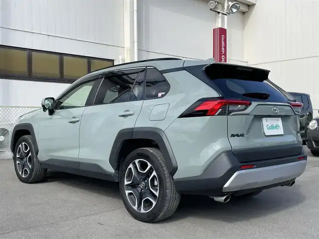 トヨタ ＲＡＶ４ アドベンチャー 群馬県 2020(令2)年 2.6万km アーバンカーキ 衝突軽減システム　/純正７型ナビ　/ＡＭ　ＦＭ　ＣＤ　ＤＶＤ　ＢＴ　フルセグ　/レーンキープアシスト　/ブラインドスポットモニター　/コーナーセンサー　/レーダークルーズ　/バックカメラ　/パワーシート　/ドラレコ/LEDヘッドライト/オートハイビーム/フォグランプ/スマートキー×２