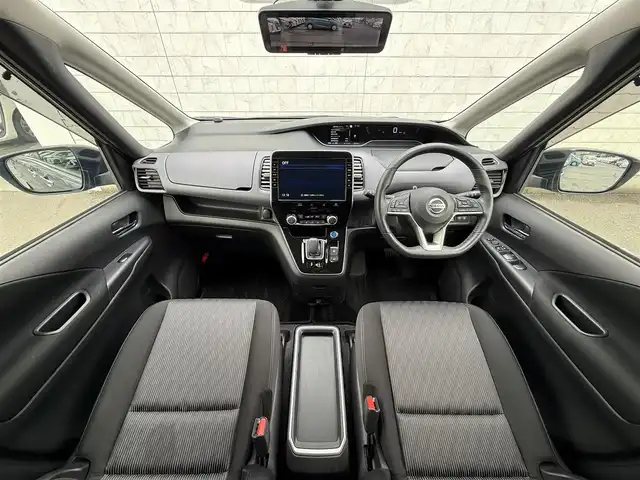 日産 セレナ e－パワー ハイウェイスター V 福岡県 2020(令2)年 1.9万km ダークメタルグレー 純正10型SDナビ(フルセグTV/CD/DVD/BT)アラウンドビューモニターフリップダウンモニタープロパイロットエマージェンシーブレーキコーナーセンサーBSM両側パワスラデジタルインナーミラードラレコETCオートホールドUSBポート純正LEDヘッドライトスマートキープッシュスタート/サマータイヤ純正AW積み込み