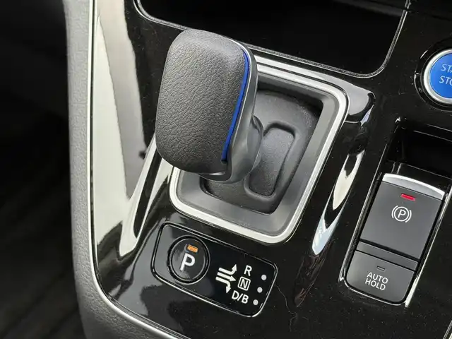 日産 セレナ e－パワー ハイウェイスター V 福岡県 2020(令2)年 1.9万km ダークメタルグレー 純正10型SDナビ(フルセグTV/CD/DVD/BT)アラウンドビューモニターフリップダウンモニタープロパイロットエマージェンシーブレーキコーナーセンサーBSM両側パワスラデジタルインナーミラードラレコETCオートホールドUSBポート純正LEDヘッドライトスマートキープッシュスタート/サマータイヤ純正AW積み込み