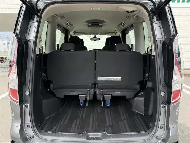 日産 セレナ e－パワー ハイウェイスター V 福岡県 2020(令2)年 1.9万km ダークメタルグレー 純正10型SDナビ(フルセグTV/CD/DVD/BT)アラウンドビューモニターフリップダウンモニタープロパイロットエマージェンシーブレーキコーナーセンサーBSM両側パワスラデジタルインナーミラードラレコETCオートホールドUSBポート純正LEDヘッドライトスマートキープッシュスタート/サマータイヤ純正AW積み込み
