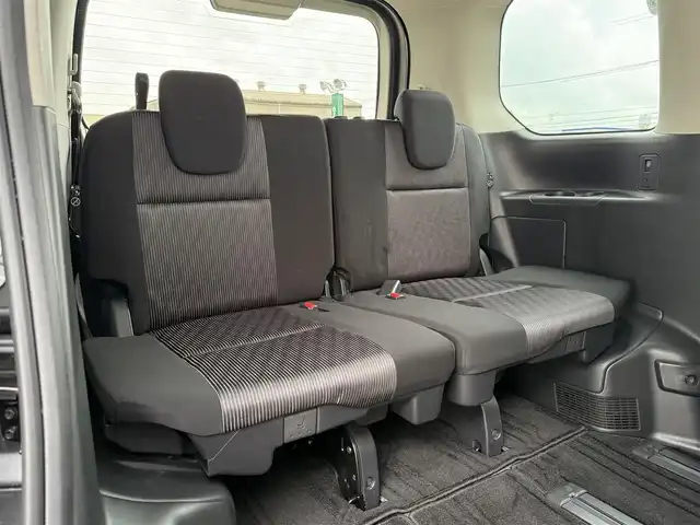 日産 セレナ e－パワー ハイウェイスター V 福岡県 2020(令2)年 1.9万km ダークメタルグレー 純正10型SDナビ(フルセグTV/CD/DVD/BT)アラウンドビューモニターフリップダウンモニタープロパイロットエマージェンシーブレーキコーナーセンサーBSM両側パワスラデジタルインナーミラードラレコETCオートホールドUSBポート純正LEDヘッドライトスマートキープッシュスタート/サマータイヤ純正AW積み込み