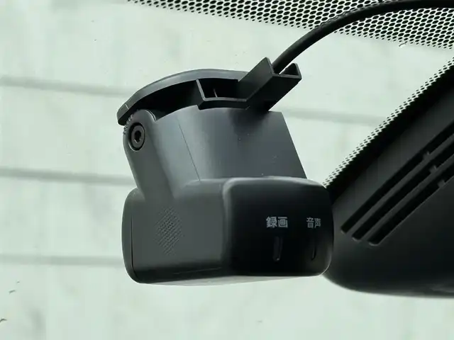 日産 セレナ e－パワー ハイウェイスター V 福岡県 2020(令2)年 1.9万km ダークメタルグレー 純正10型SDナビ(フルセグTV/CD/DVD/BT)アラウンドビューモニターフリップダウンモニタープロパイロットエマージェンシーブレーキコーナーセンサーBSM両側パワスラデジタルインナーミラードラレコETCオートホールドUSBポート純正LEDヘッドライトスマートキープッシュスタート/サマータイヤ純正AW積み込み