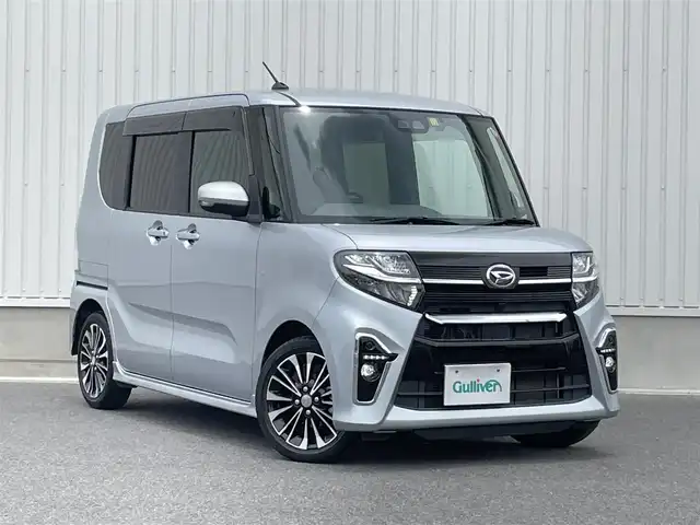 ダイハツ タント カスタム RS セレクション 群馬県 2020(令2)年 2.4万km ブライトシルバーメタリック 純正SDナビ/　AM/FM/BT/DISC/i pod/SD/バックカメラ/スマートアシスト/衝突軽減ブレーキ/レーンキープアシスト/横滑り防止機能/両側パワースライドドア/クルーズコントロール/ドライブレコーダー/ETC/前席シートヒーター/ステアリングスイッチ/LEDヘッドライト/LEDフォグライト/純正フロアマット/ドアバイザー/ハーフレザーシート/取扱説明書/保証書/スペアキー