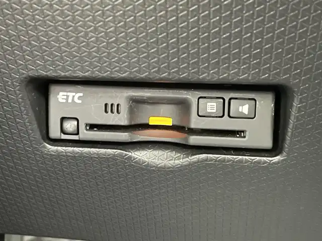 ダイハツ タント カスタム RS セレクション 群馬県 2020(令2)年 2.4万km ブライトシルバーメタリック 純正SDナビ/　AM/FM/BT/DISC/i pod/SD/バックカメラ/スマートアシスト/衝突軽減ブレーキ/レーンキープアシスト/横滑り防止機能/両側パワースライドドア/クルーズコントロール/ドライブレコーダー/ETC/前席シートヒーター/ステアリングスイッチ/LEDヘッドライト/LEDフォグライト/純正フロアマット/ドアバイザー/ハーフレザーシート/取扱説明書/保証書/スペアキー