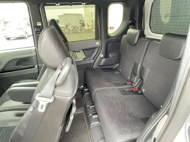 ダイハツ タント カスタム RS セレクション 群馬県 2020(令2)年 2.4万km ブライトシルバーメタリック 純正SDナビ/　AM/FM/BT/DISC/i pod/SD/バックカメラ/スマートアシスト/衝突軽減ブレーキ/レーンキープアシスト/横滑り防止機能/両側パワースライドドア/クルーズコントロール/ドライブレコーダー/ETC/前席シートヒーター/ステアリングスイッチ/LEDヘッドライト/LEDフォグライト/純正フロアマット/ドアバイザー/ハーフレザーシート/取扱説明書/保証書/スペアキー