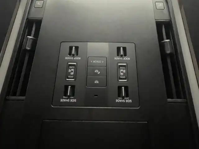 トヨタ ヴェルファイア ハイブリット Z プレミア 千葉県 2024(令6)年 3.9万km プラチナホワイトパールマイカ ４ＷＤ　/ワンオーナー　/純正ディスプレイオーディオ　/Ｂｌｕｅｔｏｏｔｈ　ＨＤＭＩ　フルセグＴＶ　/全方位カメラ　/電動リアゲート　/両側パワースライドドア　/全席シートヒーター　/全席シートベンチレーション　/レザーシート/レーダークルーズコントロール/ETC2.0/ガラスルーフ/100V電源/LEDヘッドライト/オートライト/オートマチックハイビーム/ワイヤレス充電