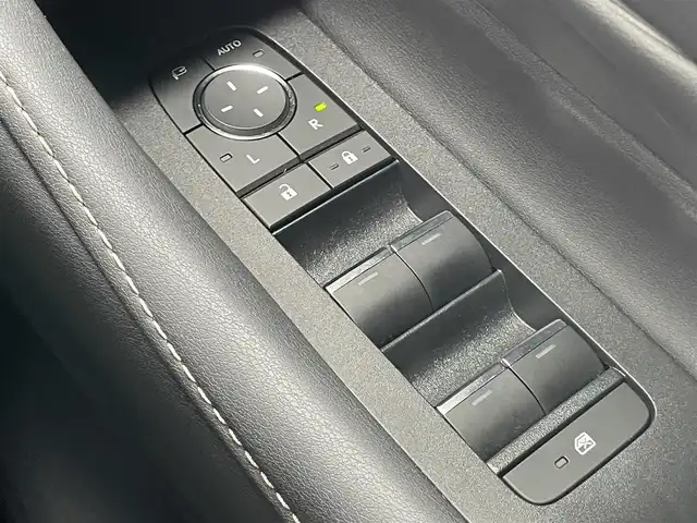 トヨタ ヴェルファイア ハイブリット Z プレミア 千葉県 2024(令6)年 3.9万km プラチナホワイトパールマイカ ４ＷＤ　/ワンオーナー　/純正ディスプレイオーディオ　/Ｂｌｕｅｔｏｏｔｈ　ＨＤＭＩ　フルセグＴＶ　/全方位カメラ　/電動リアゲート　/両側パワースライドドア　/全席シートヒーター　/全席シートベンチレーション　/レザーシート/レーダークルーズコントロール/ETC2.0/ガラスルーフ/100V電源/LEDヘッドライト/オートライト/オートマチックハイビーム/ワイヤレス充電