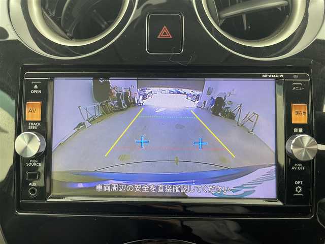 日産 ノート メダリスト エマージェンシーB 富山県 2014(平26)年 6.5万km シャイニングブルー 純正ナビ(AM/FM/CD/DVD/AUX/SD/BT)/フルセグTV/バックカメラ/エマージェンシーブレーキ/レーンキープアシスト/オートライト/LEDヘッドライト/ハーフレザーシート/ドライブレコーダー/ETC/純正15インチAW/スマートキー/プッシュスタート/純正フロアマット/アイドリングストップ