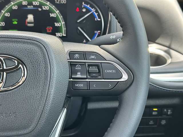 トヨタ ヴォクシー ハイブリッド S－Z 福岡県 2025(令7)年 0.9万km アティチュードブラックマイカ 純正８型ディスプレイオーディオトヨタセーフティセンスレーンキープアシストオートマチックハイビームレーダークルーズコントロールバックカメラ両側パワースライドドアハーフレザーシート前席シートヒーターLEDヘッドライトオートライト純正AWETC