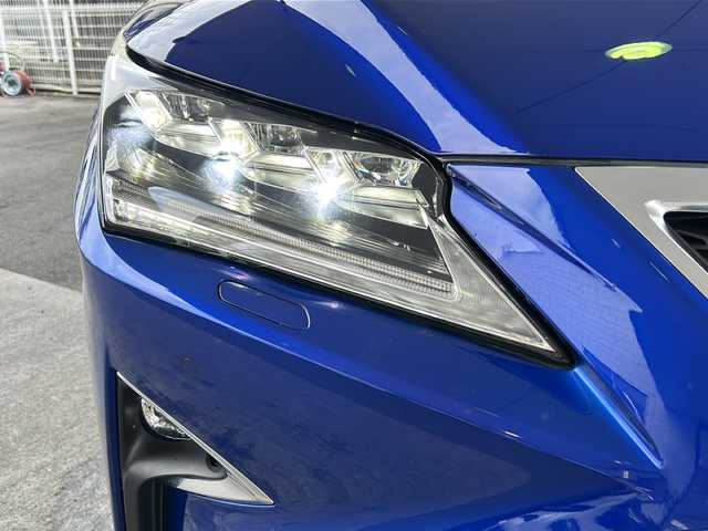 レクサス ＲＸ 200t Fスポーツ 京都府 2017(平29)年 8.4万km ヒートブルーコントラストレイヤリング 純正ナビ　/ＶＳＣ　/ＢＳＭ　/EBD/クリアランスソナー/プリクラッシュ　/衝突被害軽減システム/横滑り防止装置/盗難防止装置/レーンキープアシスト/フルセグテレビ　/赤レザーシート　/禁煙車　/全方位カメラ　/前後コーナーセンサー　/ビルトインＥＴＣ２．０　/電動リアゲート　/ＬＥＤヘッドライト/フォグライト/オートマチックハイビーム/オートライト/パワーシート/パドルシフト　/クルコン/ウィンカーミラー/電格ミラー/スタットレスタイヤ/ミュージックプレイヤー接続/クリアランスソナー/ウィンカーミラー/アイドリングストップ/プッシュスタート