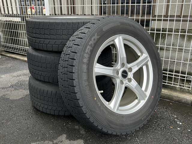 レクサス ＲＸ 200t Fスポーツ 京都府 2017(平29)年 8.4万km ヒートブルーコントラストレイヤリング 純正ナビ　/ＶＳＣ　/ＢＳＭ　/EBD/クリアランスソナー/プリクラッシュ　/衝突被害軽減システム/横滑り防止装置/盗難防止装置/レーンキープアシスト/フルセグテレビ　/赤レザーシート　/禁煙車　/全方位カメラ　/前後コーナーセンサー　/ビルトインＥＴＣ２．０　/電動リアゲート　/ＬＥＤヘッドライト/フォグライト/オートマチックハイビーム/オートライト/パワーシート/パドルシフト　/クルコン/ウィンカーミラー/電格ミラー/スタットレスタイヤ/ミュージックプレイヤー接続/クリアランスソナー/ウィンカーミラー/アイドリングストップ/プッシュスタート