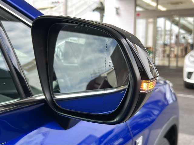 レクサス ＲＸ 200t Fスポーツ 京都府 2017(平29)年 8.4万km ヒートブルーコントラストレイヤリング 純正ナビ　/ＶＳＣ　/ＢＳＭ　/EBD/クリアランスソナー/プリクラッシュ　/衝突被害軽減システム/横滑り防止装置/盗難防止装置/レーンキープアシスト/フルセグテレビ　/赤レザーシート　/禁煙車　/全方位カメラ　/前後コーナーセンサー　/ビルトインＥＴＣ２．０　/電動リアゲート　/ＬＥＤヘッドライト/フォグライト/オートマチックハイビーム/オートライト/パワーシート/パドルシフト　/クルコン/ウィンカーミラー/電格ミラー/スタットレスタイヤ/ミュージックプレイヤー接続/クリアランスソナー/ウィンカーミラー/アイドリングストップ/プッシュスタート